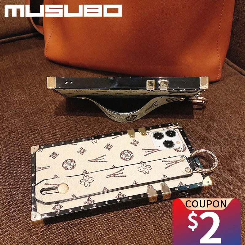 Musubo Luxury Wristband Cases for iPhones - Stylish Protection for Women