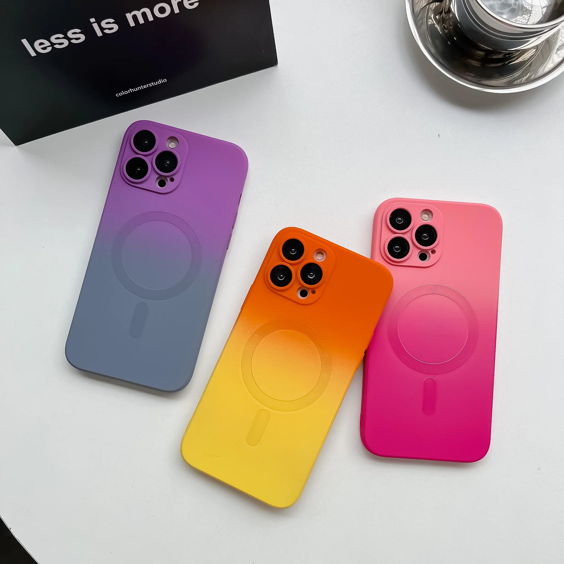 lightweight design of the Gradient Dual-Color Magnetic Liquid Silicone iPhone Case